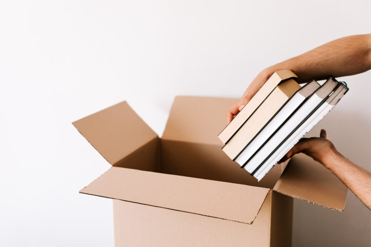 Spedire_libri_con_corriere
