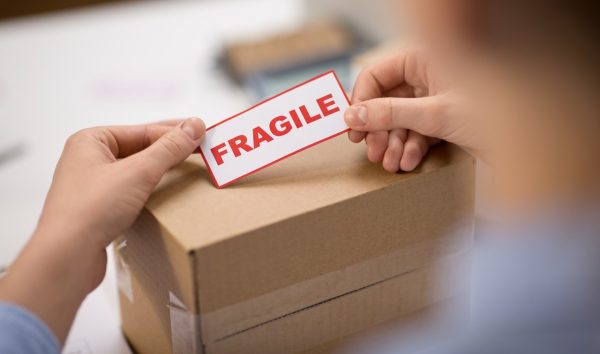 Spedire un pacco fragile con iospedisco.it