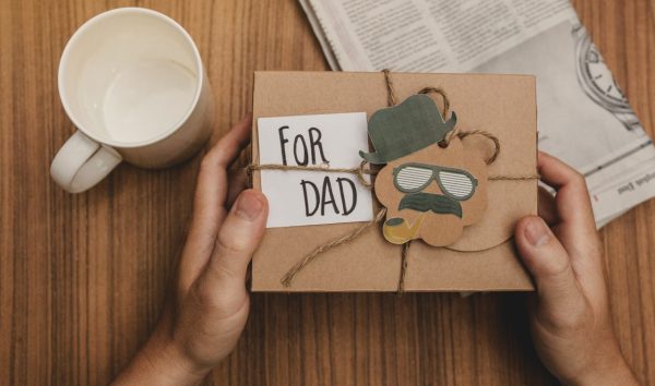 Spedisci un regalo con iospedisco.it al tuo papà per la sua festa